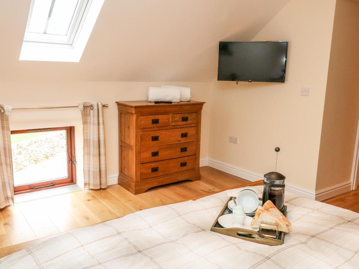 Owls Barn Villa Ashbourne  Bagian luar foto