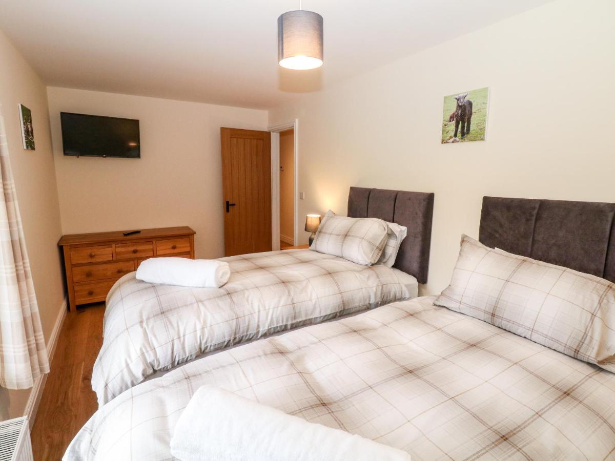 Owls Barn Villa Ashbourne  Bagian luar foto