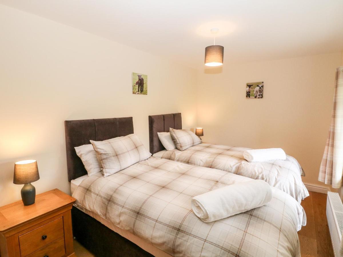 Owls Barn Villa Ashbourne  Bagian luar foto